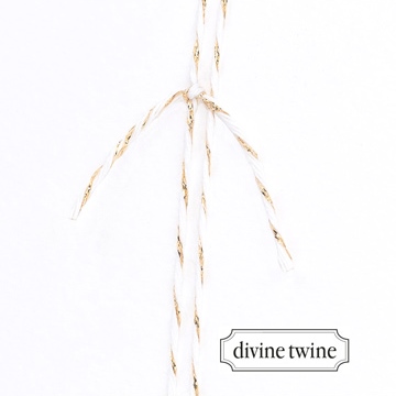 Hochzeitseinladung weiße blüten - Schnur Detailansicht