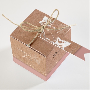 Geschenkbox Hochzeit mit efeu gebunden - vue 3