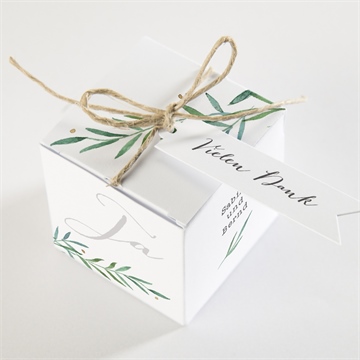 Geschenkbox Hochzeit zarte blätterranke - vue 3