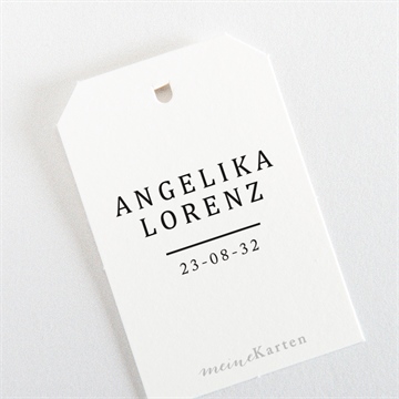 Geschenkanhänger Hochzeit vor dem objektiv - Vue 3