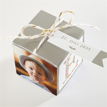 Geschenkbox Kommunion blumensignatur - Vue 3