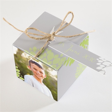 Geschenkbox Kommunion blumen mit tauben - vue 3