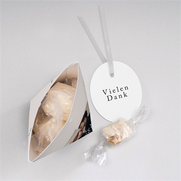 Geschenkbox Hochzeit vor dem objektiv - schachtel - Vue 3