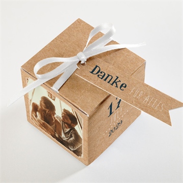 Geschenkbox Hochzeit postkarte - vue 3