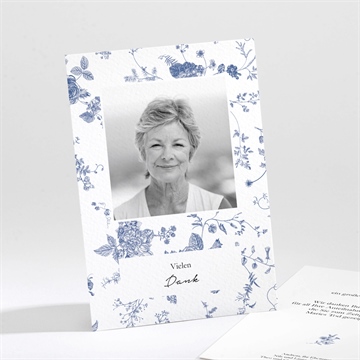 Trauerdanksagung blaue blüten